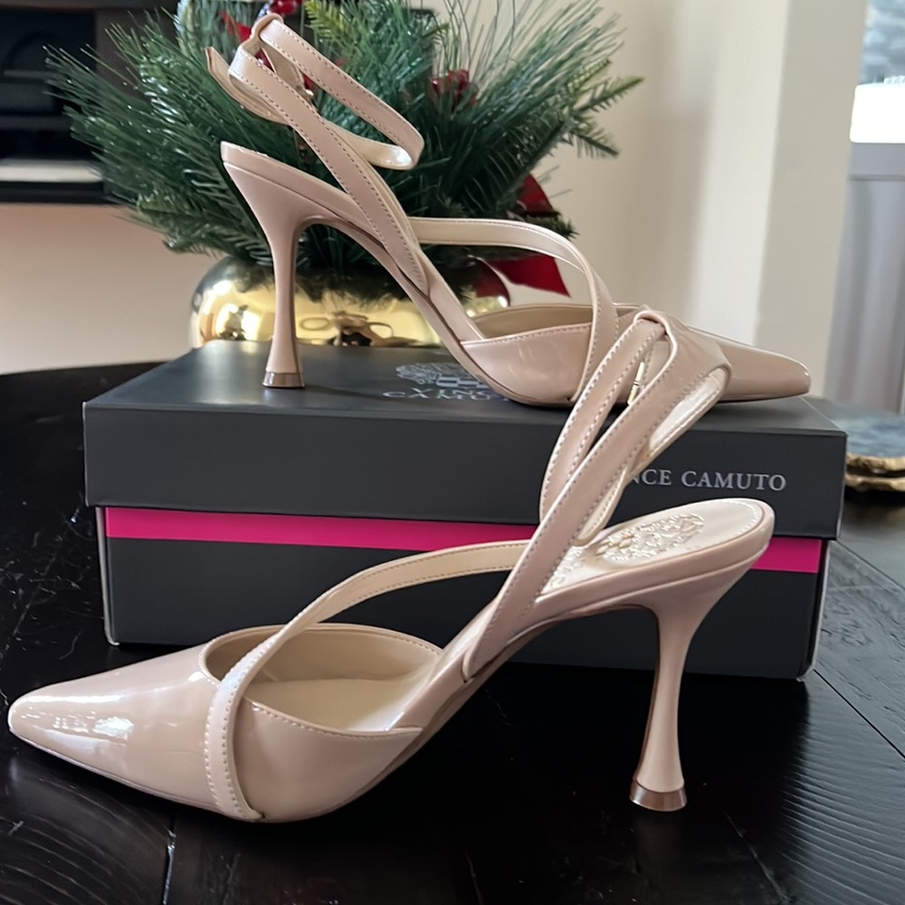 Vince Camuto patent leather nude heels